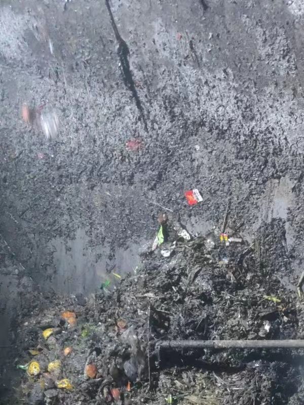 峰峰矿污水池清理
